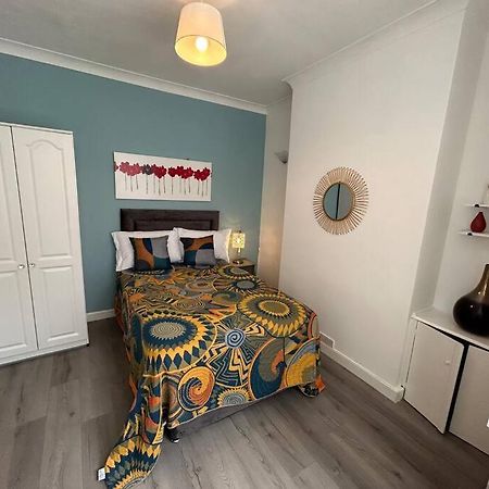 Spacious Homely 3 Bed Property Newcastle-under-Lyme Luaran gambar