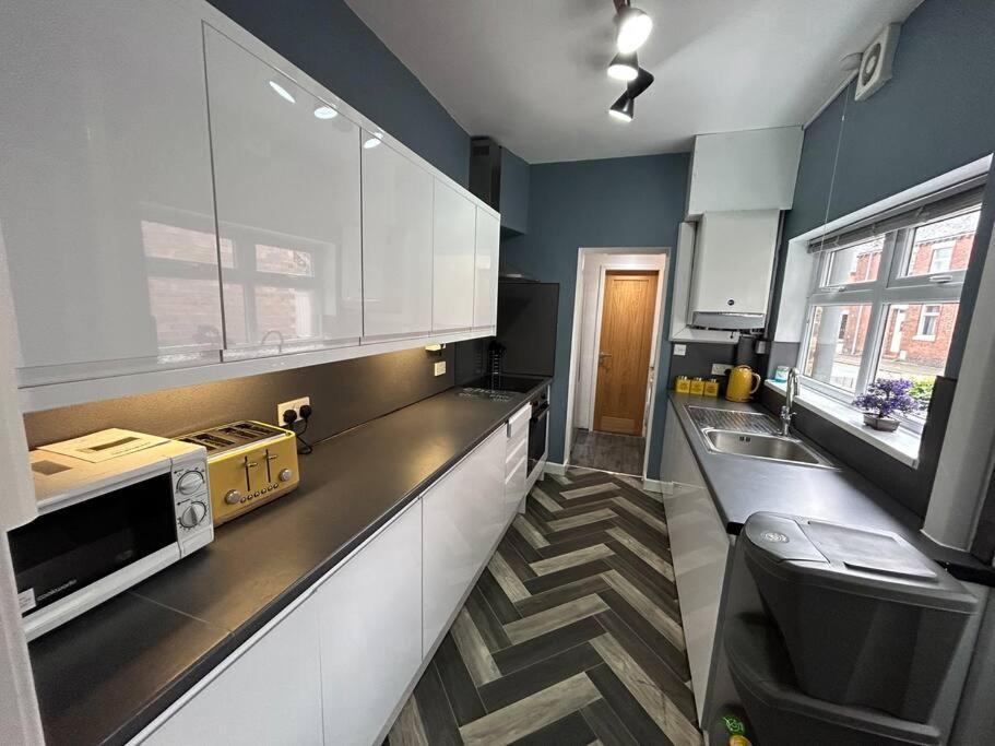 Spacious Homely 3 Bed Property Newcastle-under-Lyme Luaran gambar
